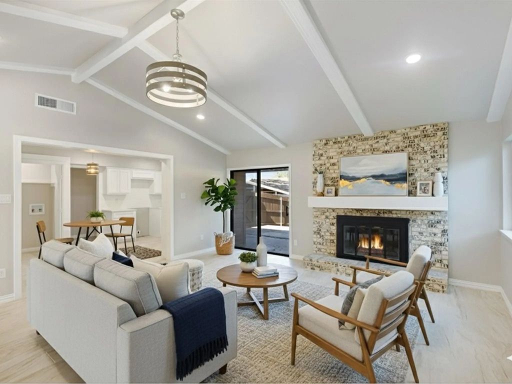 3029 Burning Tree Lane, Garland
