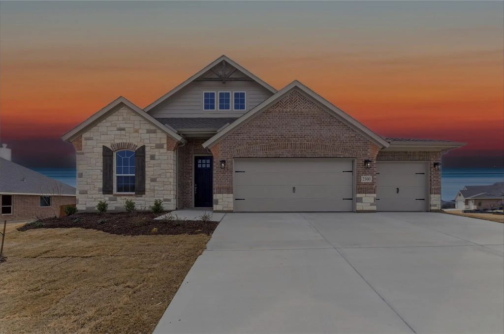 2300 Shamrock Lane, Weatherford