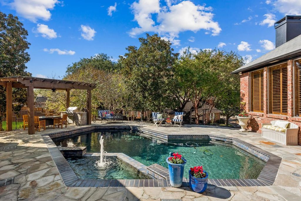 200 Hawn Court, Irving