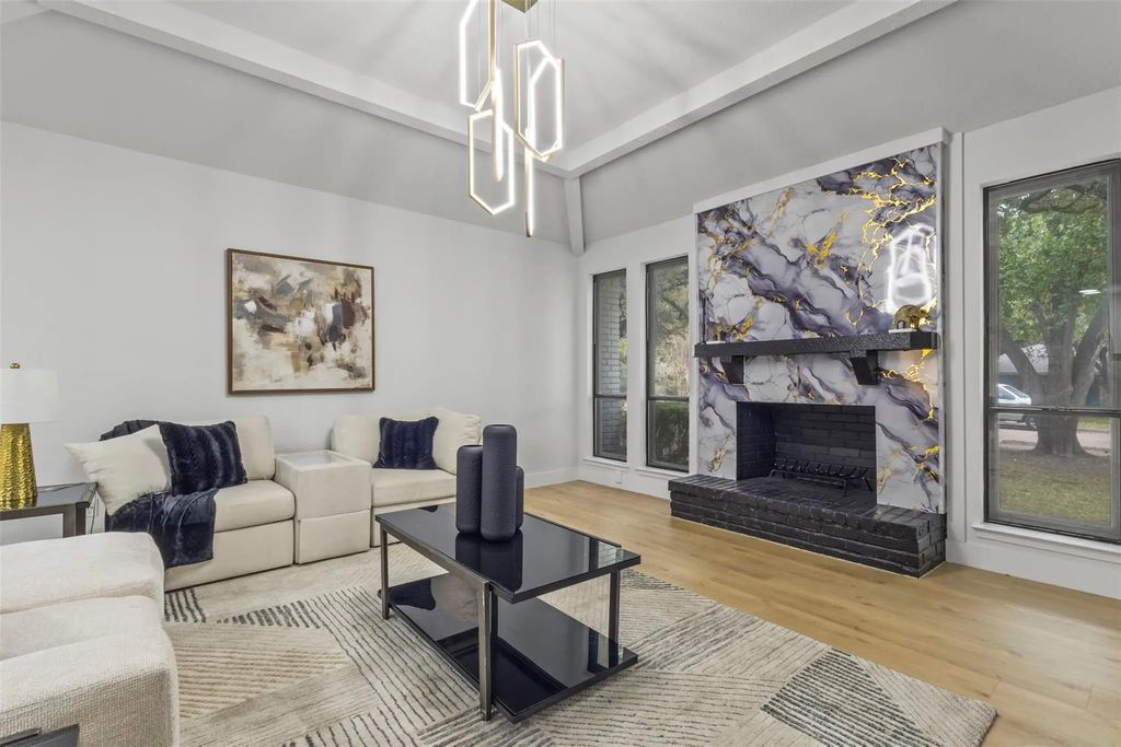 1 Spring Valley Court, Richardson