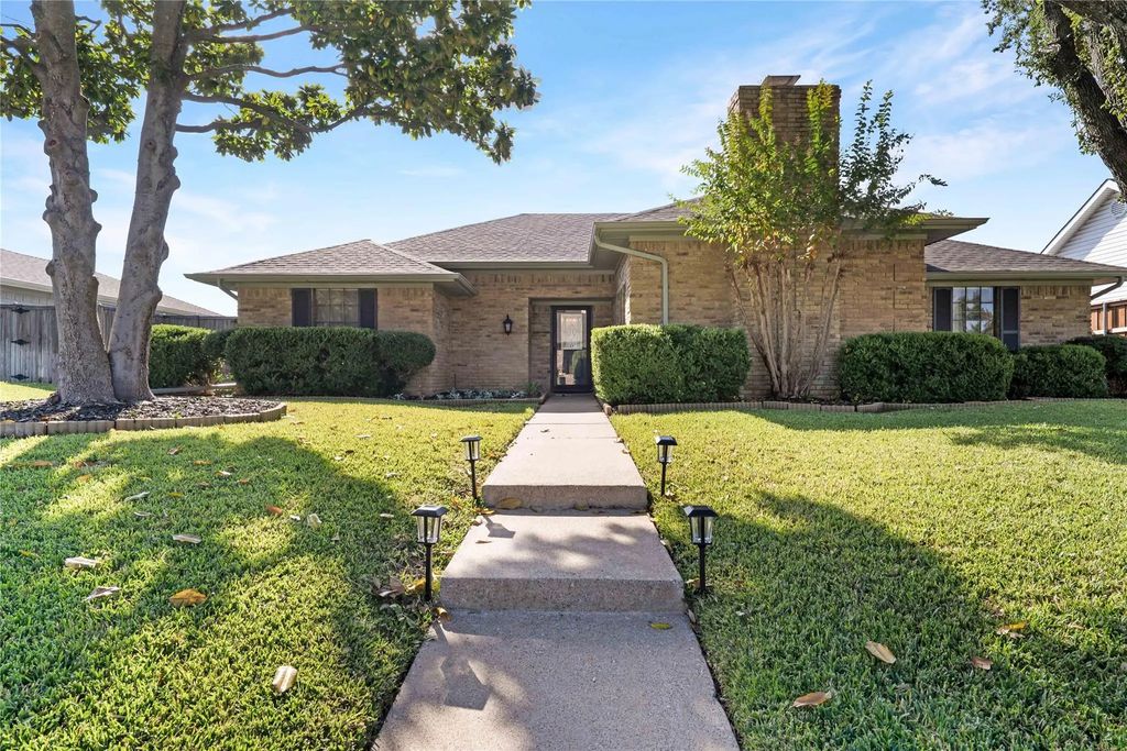 3628 Big Horn Trail, Plano