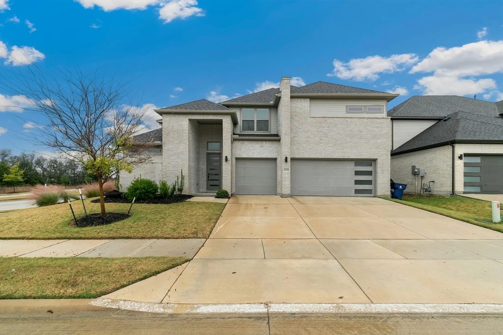 1900 Brentwood Lane, Celina