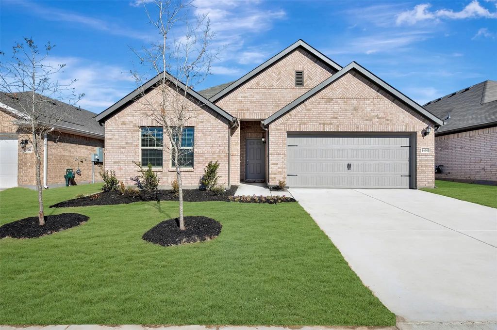 1600 Etosha Drive, Royse City