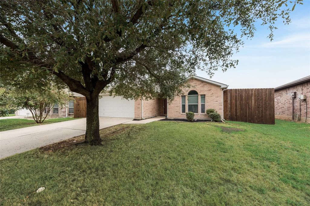 2933 Wicker Way, Denton