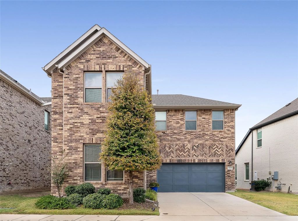 223 Woodson Street, Irving