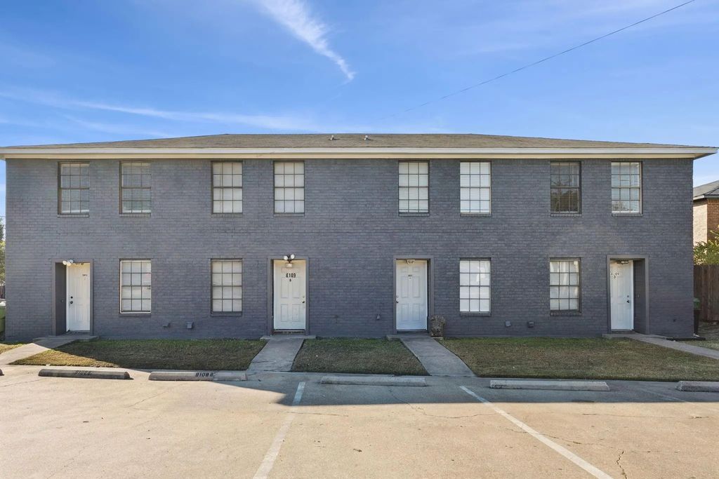 8109 Silver Creek Road D, White Settlement