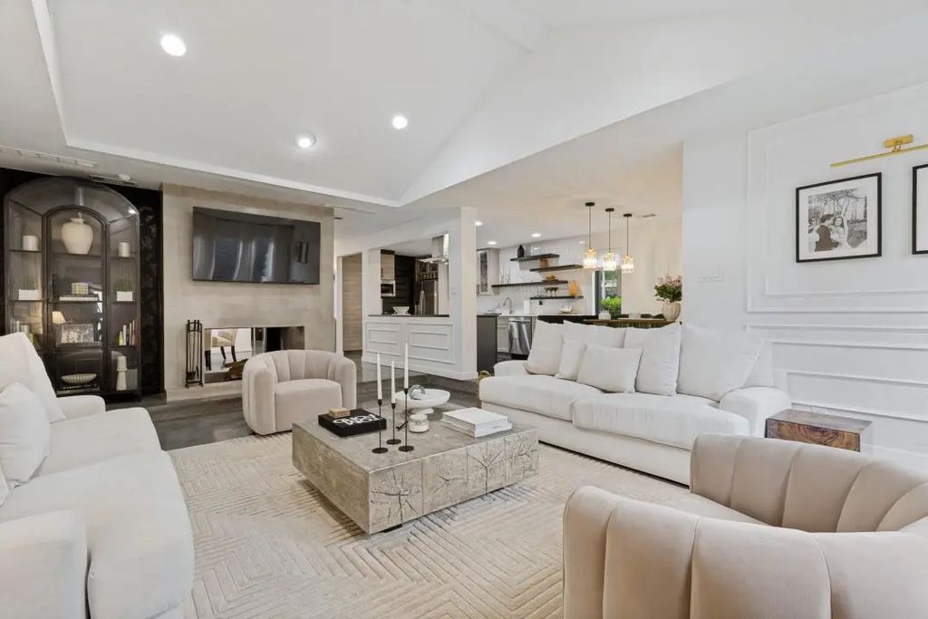 6332 Southpoint Drive, Dallas