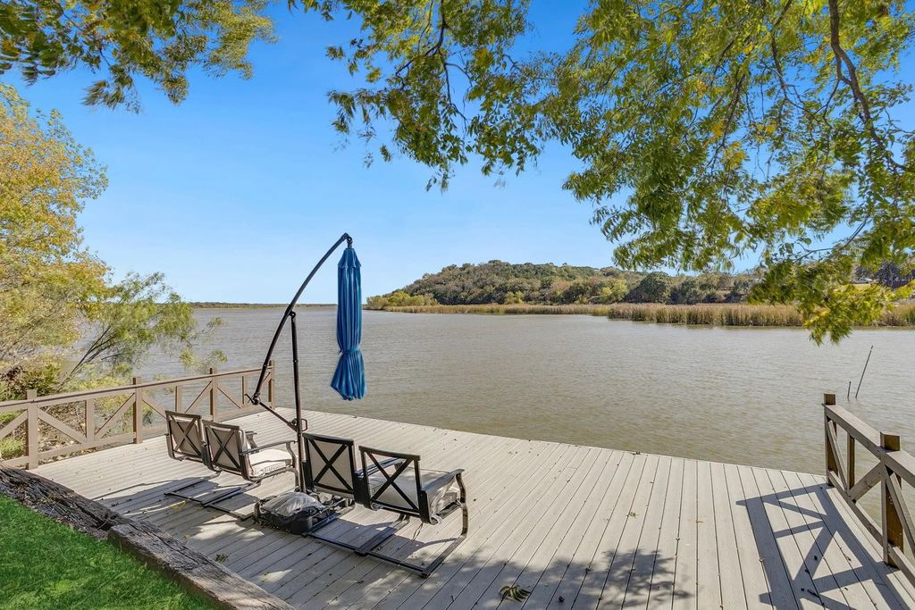 5357 Chief Court, Granbury