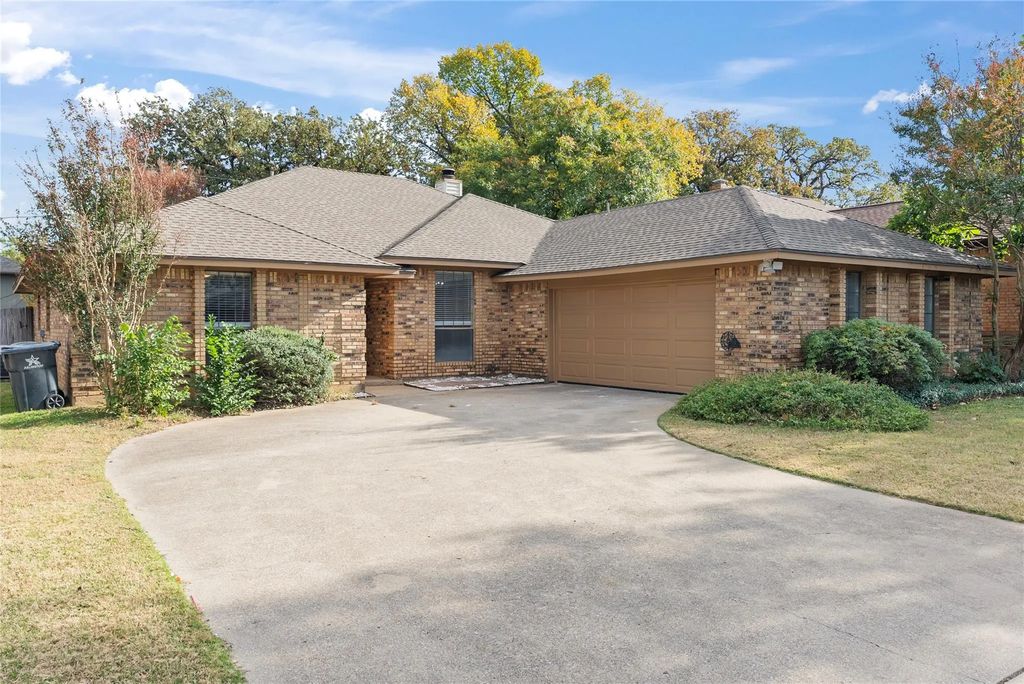 2707 Citadel Drive, Arlington
