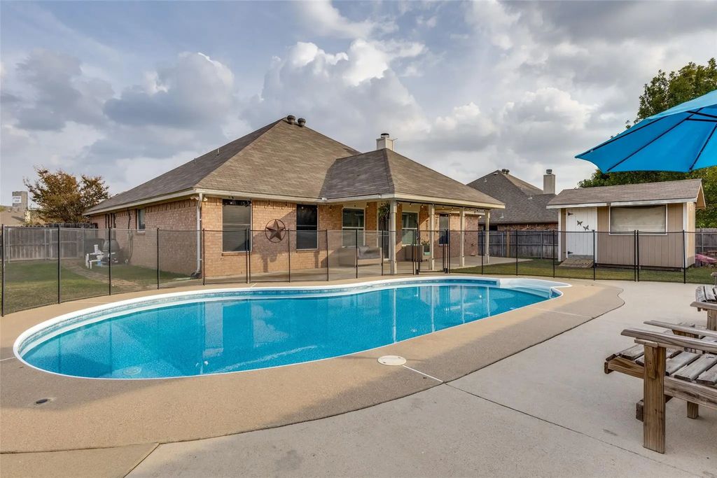 441 Willow Vista Drive, Saginaw