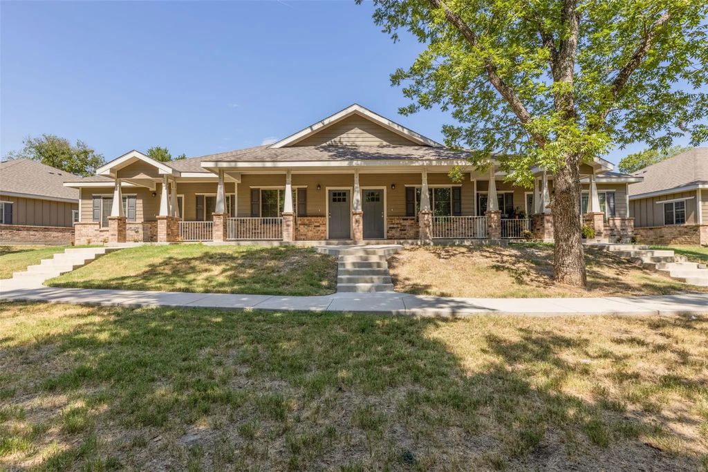 512 Akard Street E 300, Weatherford