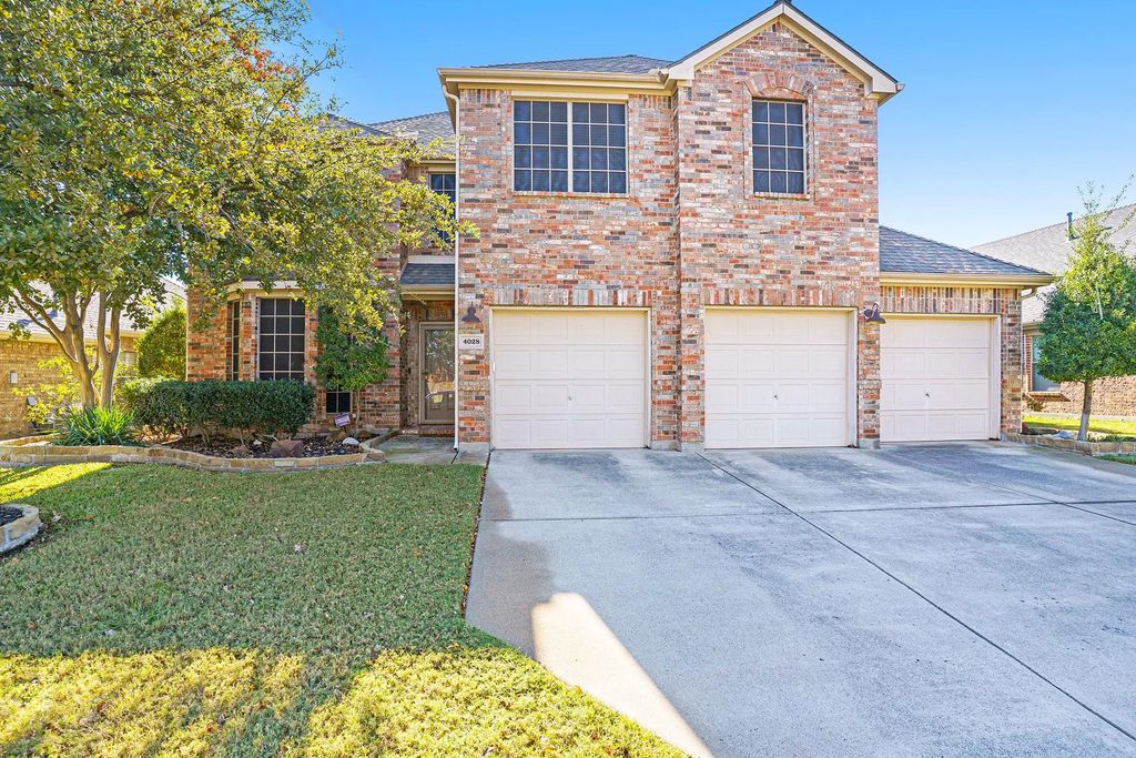 4028 Burwood Drive, Fort Worth