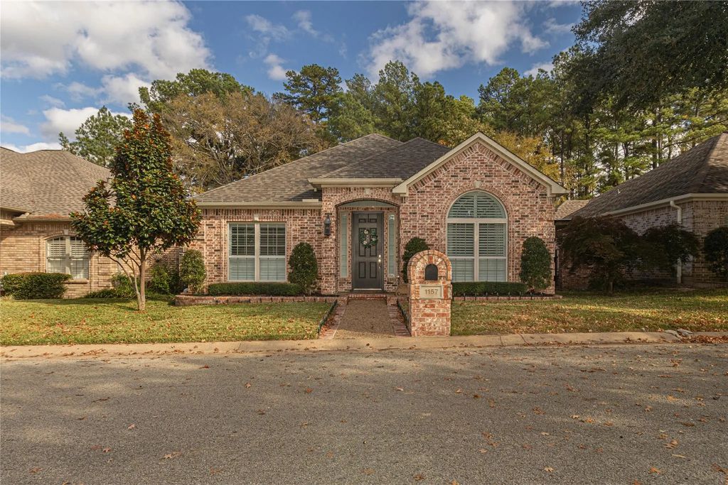 1157 Garden Park Circle, Tyler