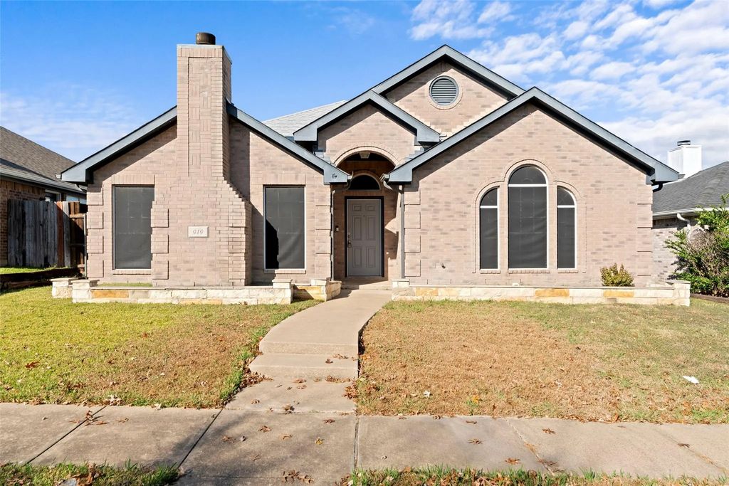 919 Kim Lane, Mesquite