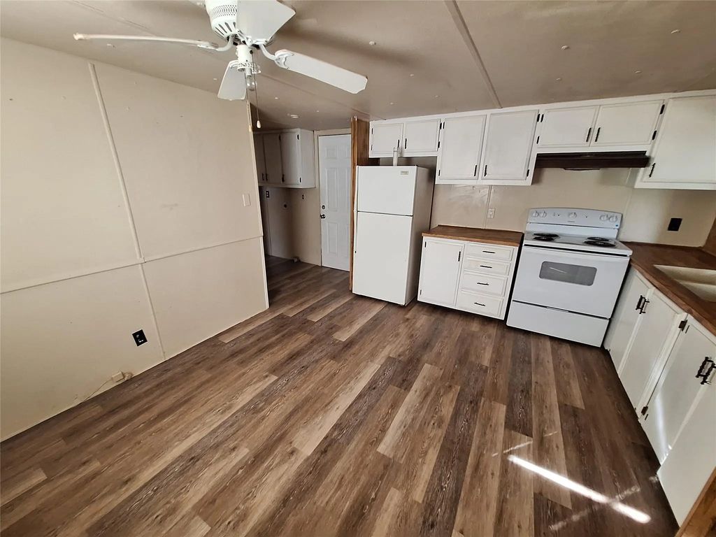 114 S 5th Street, Clyde
