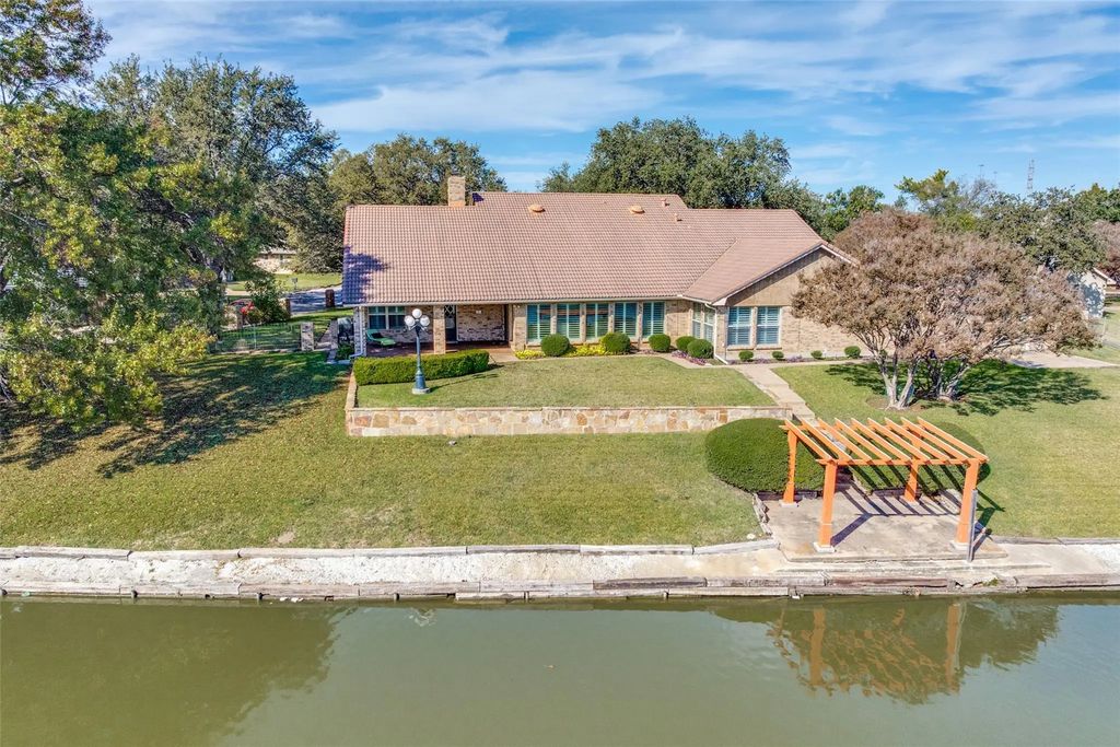 4900 Dory Court, North Richland Hills
