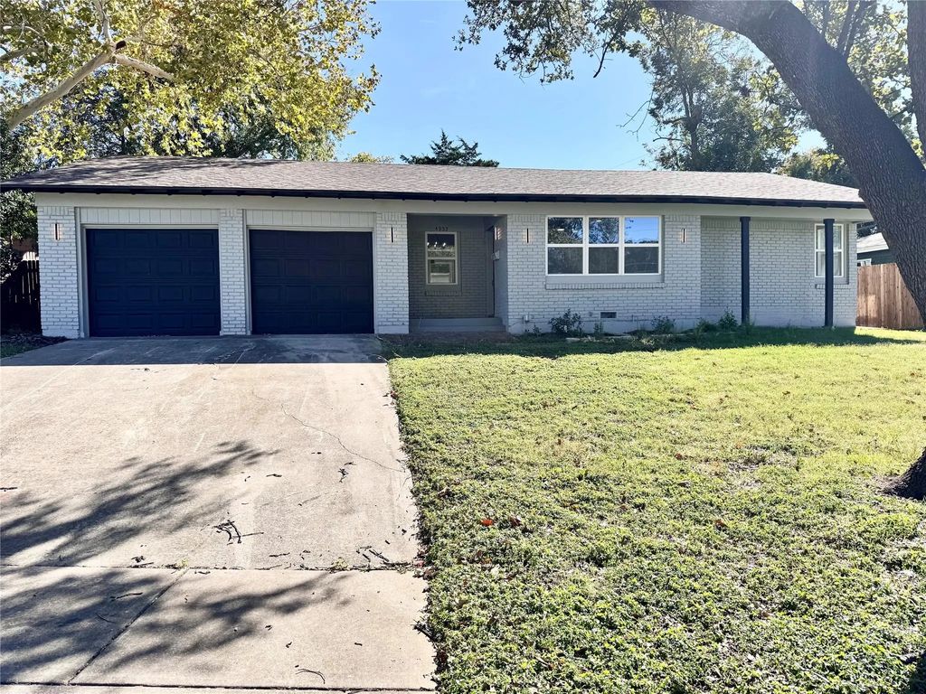 4955 Odessa Avenue, Fort Worth
