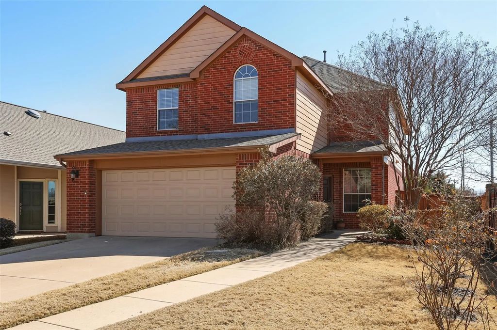 341 Clifton Circle, Argyle