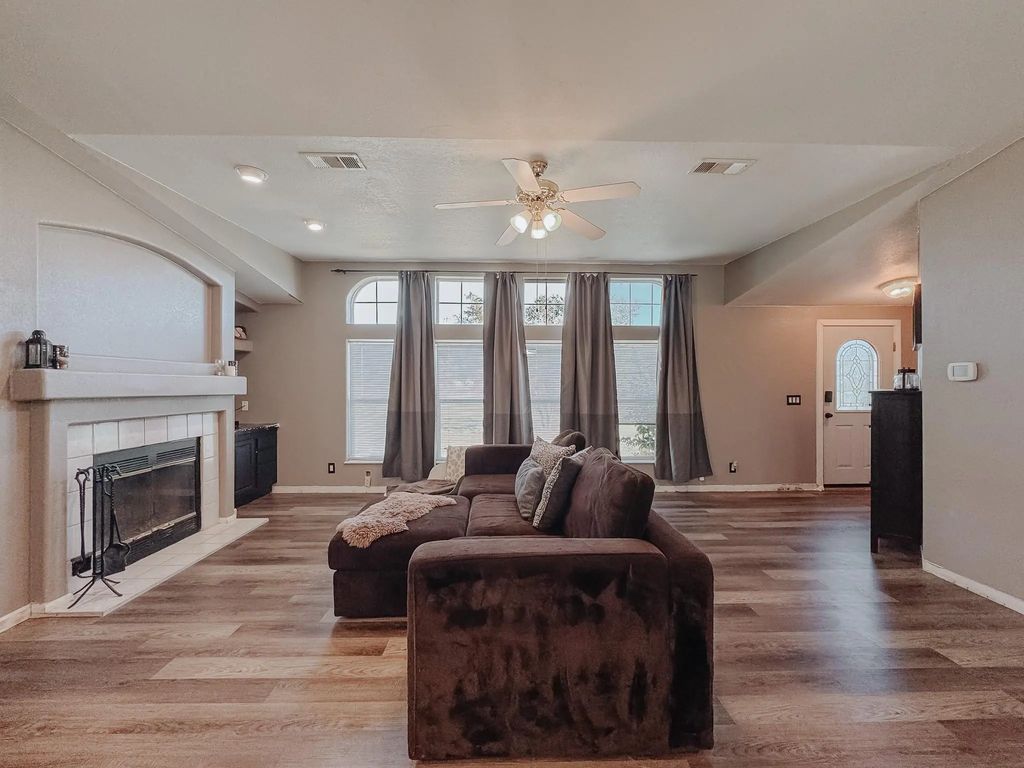 932 Se County Road 2240, Corsicana