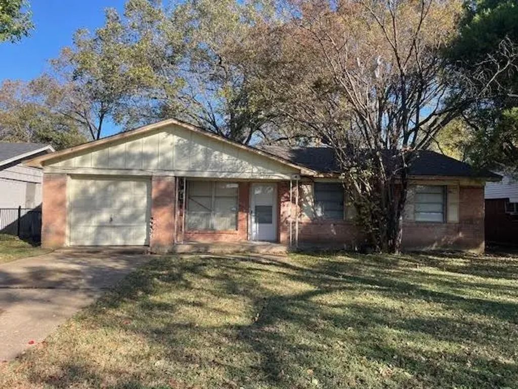 751 Ivywood Drive, Dallas