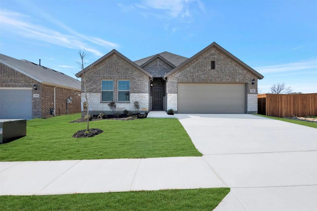 7717 Moosewood Drive, Fort Worth