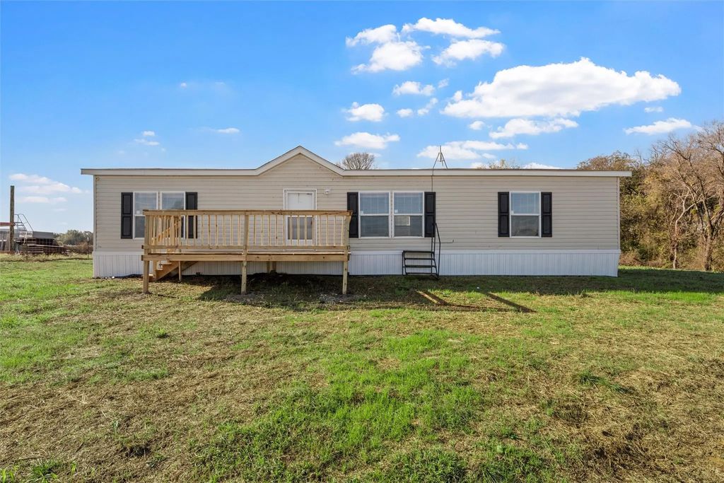 128 County Road 4020, Dawson