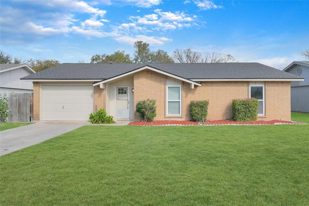 1813 Overglen Drive, Plano