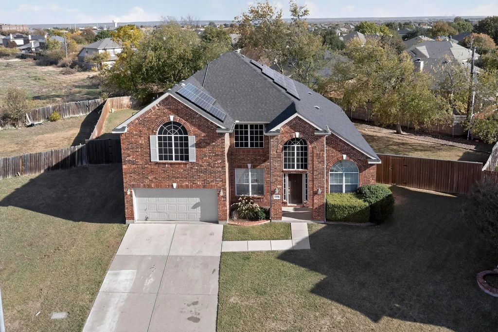 2318 Hillgrove Court, Mansfield