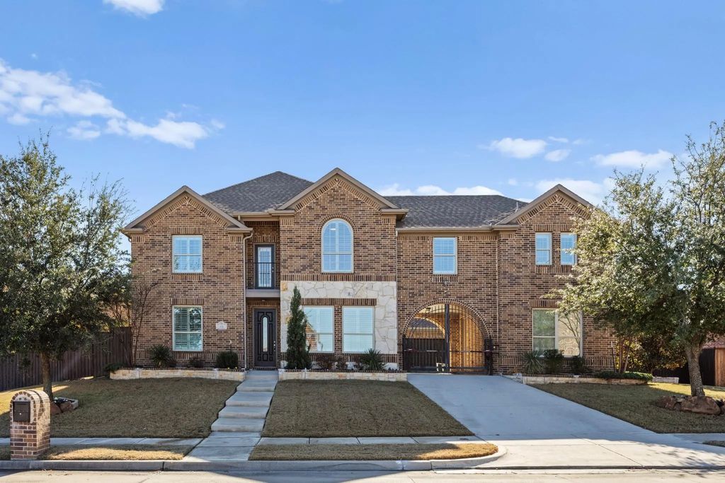 616 Silver Chase Drive, Keller