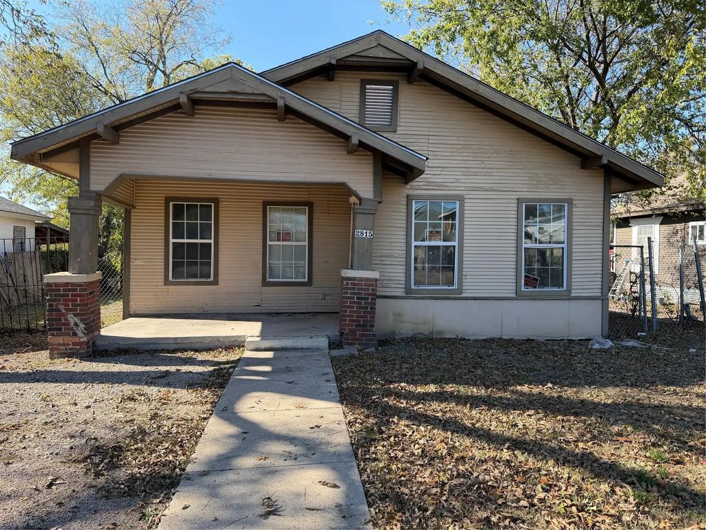 2815 S Denley Drive, Dallas