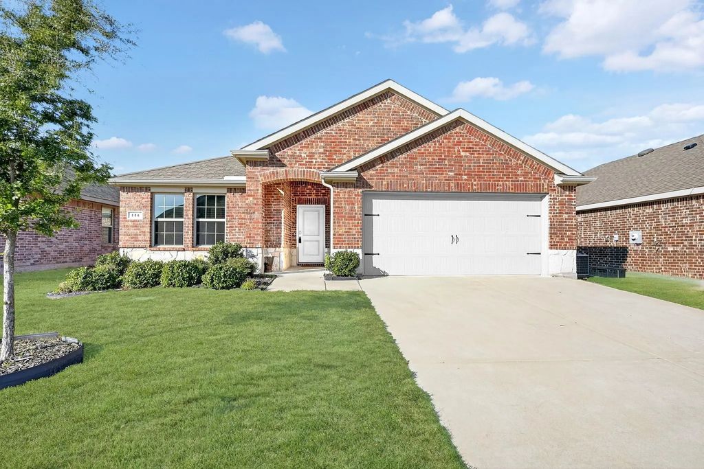 114 Ne Harvard Boulevard, Farmersville