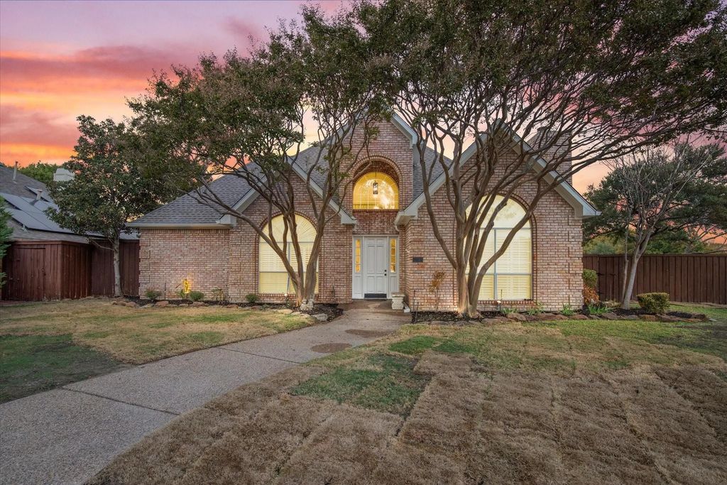 2501 Antlers Court, Plano