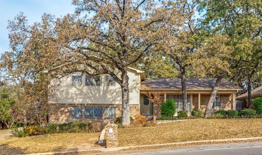 411 Washington Drive, Arlington