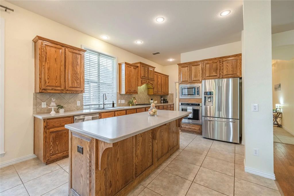 6115 Crestridge Lane, Sachse