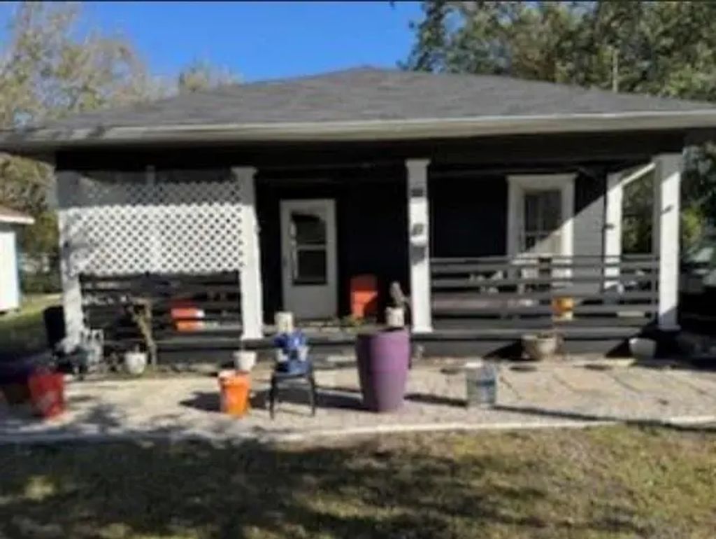 809 S Frances Street, Terrell