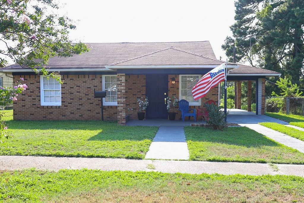 400 3rd Street Se, Springhill