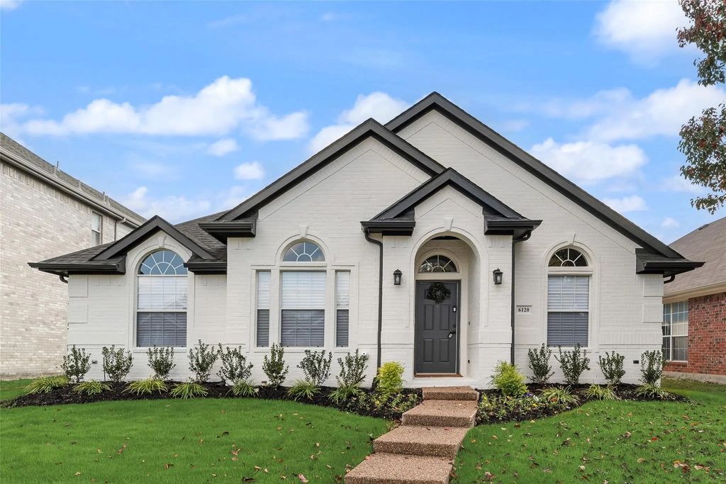 6120 Apache Drive, The Colony