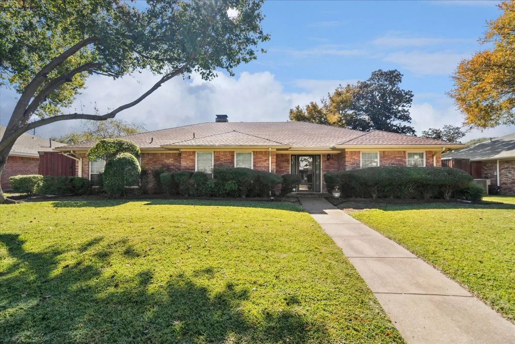 2704 Glenhaven Drive, Plano