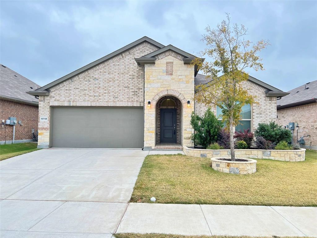 15748 Putney Way, Fort Worth