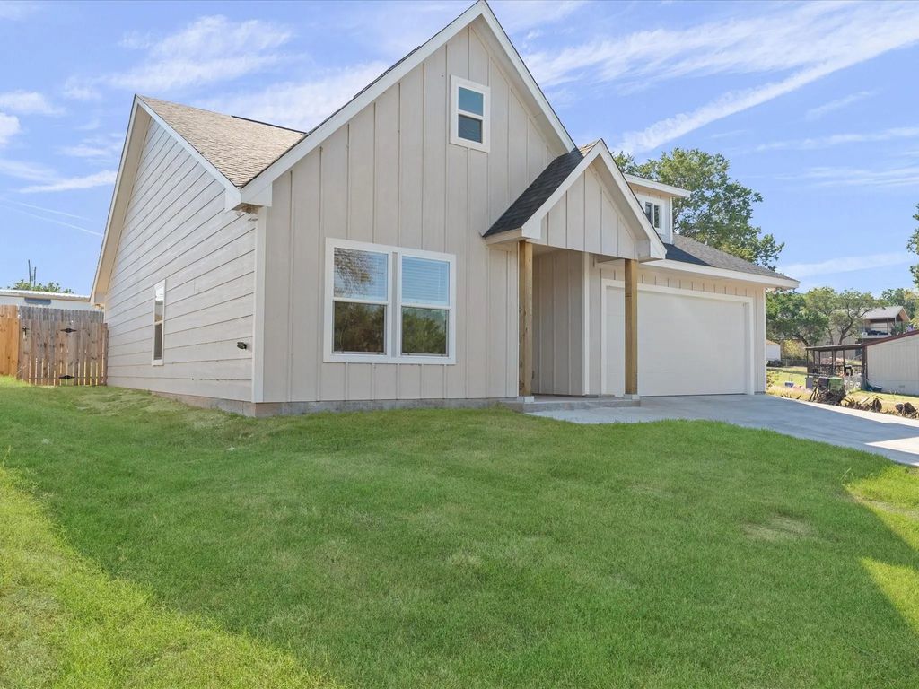1101 Apache Ridge Road, Granbury
