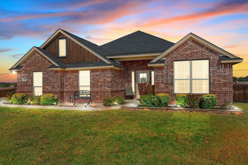 2137 Trace Ridge Drive, Weatherford