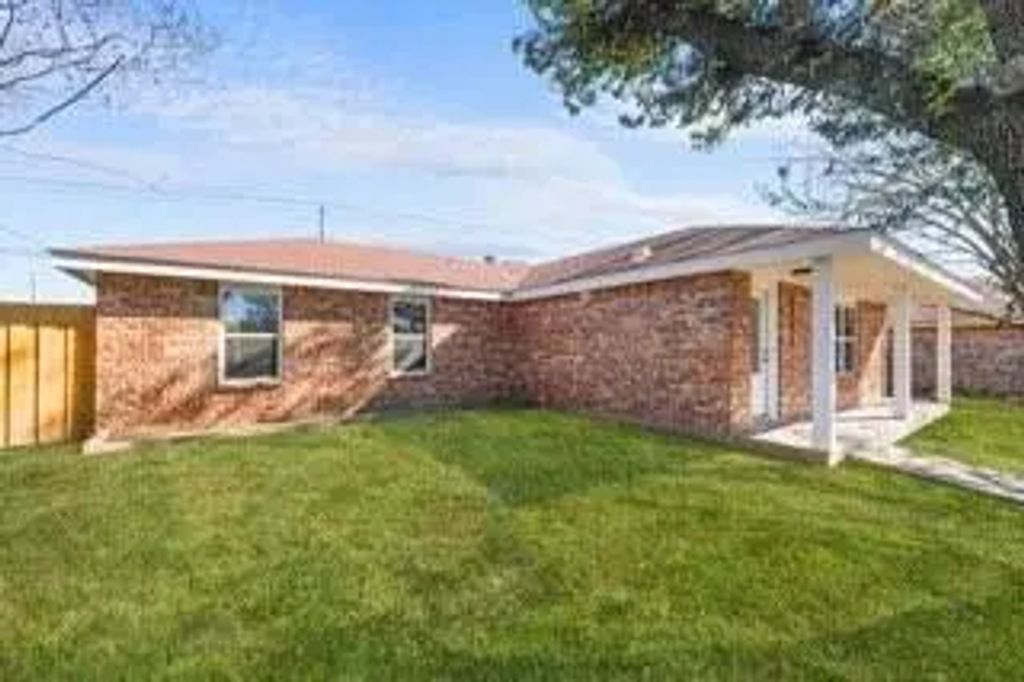 8455 Sugarberry Road, Dallas
