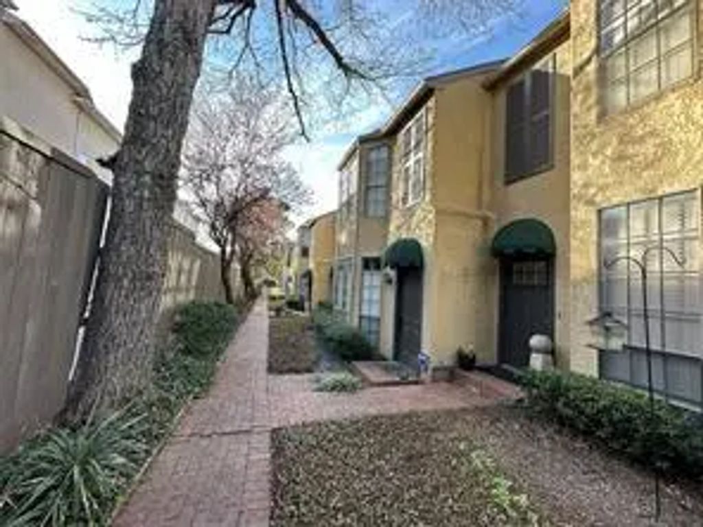 3919 Cole Avenue 106, Dallas