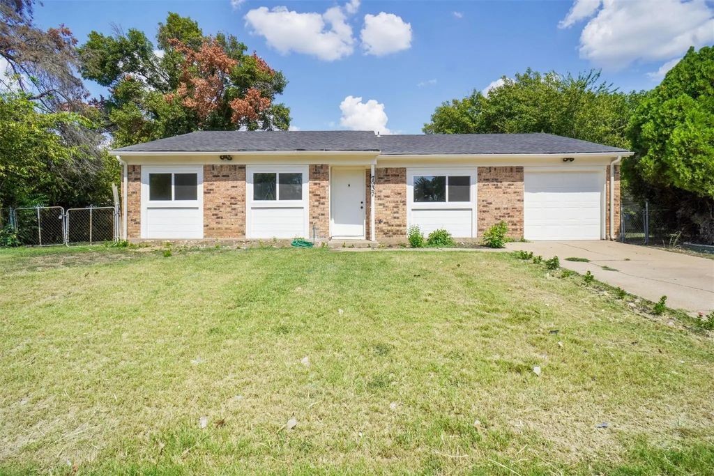 7937 Trimble Drive, Fort Worth