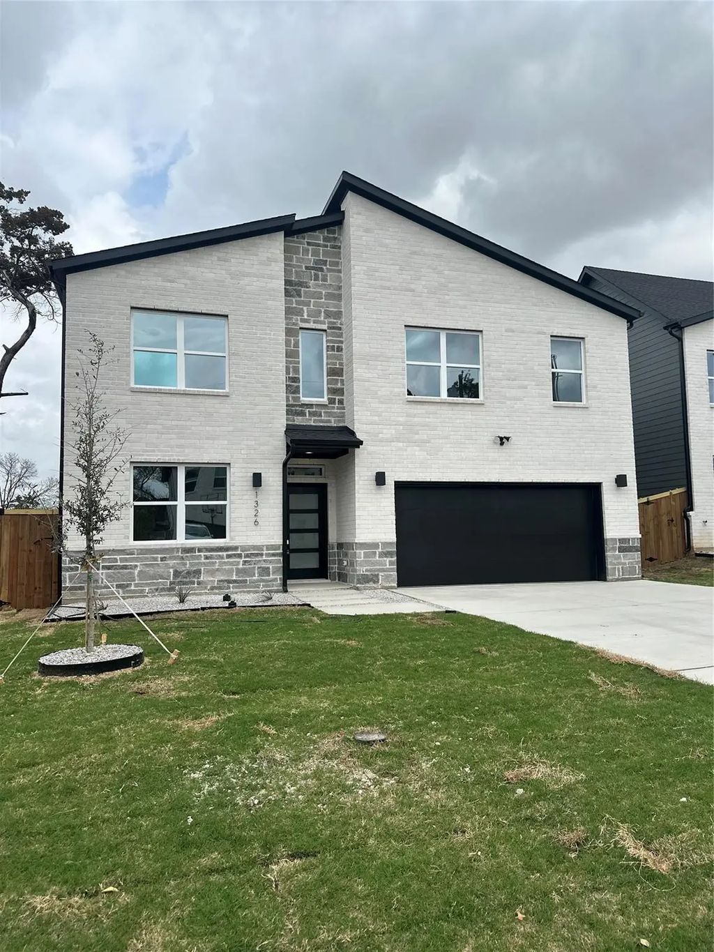 1326 Diceman Avenue, Dallas