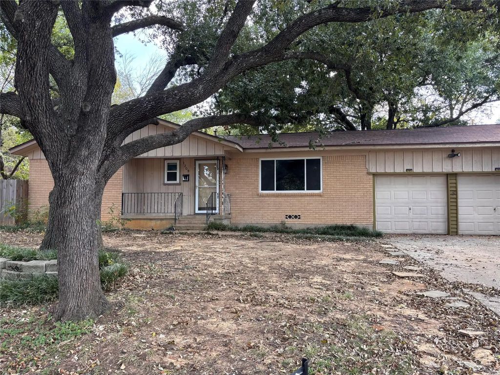 1209 Duncan Court, Arlington