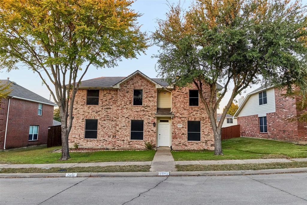 2840 Clear Creek Drive, Rockwall