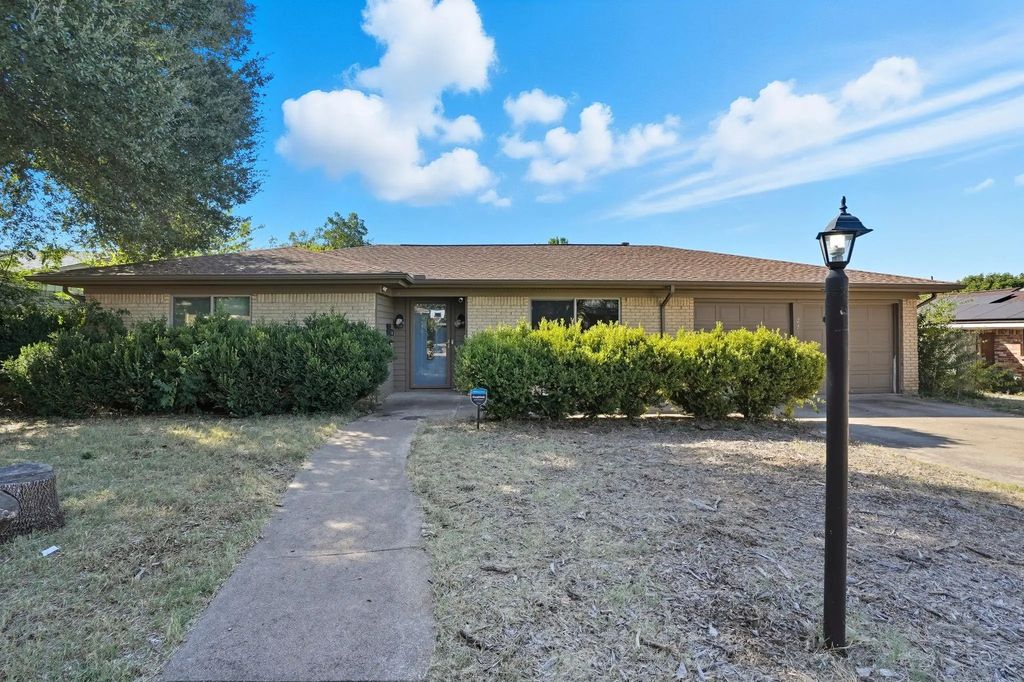 233 Bellvue Drive, Fort Worth