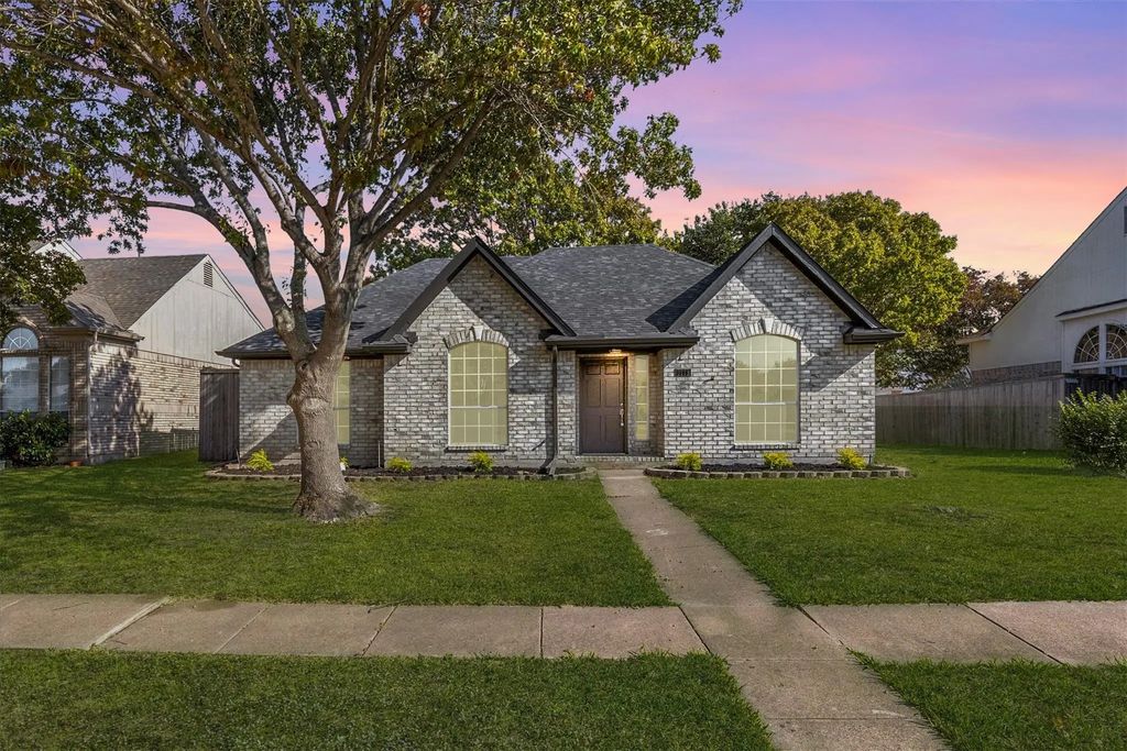 3818 Martha Lane, Rowlett
