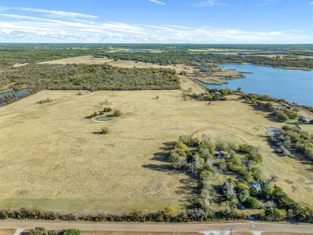 Lot 4 Cr-245, Terrell